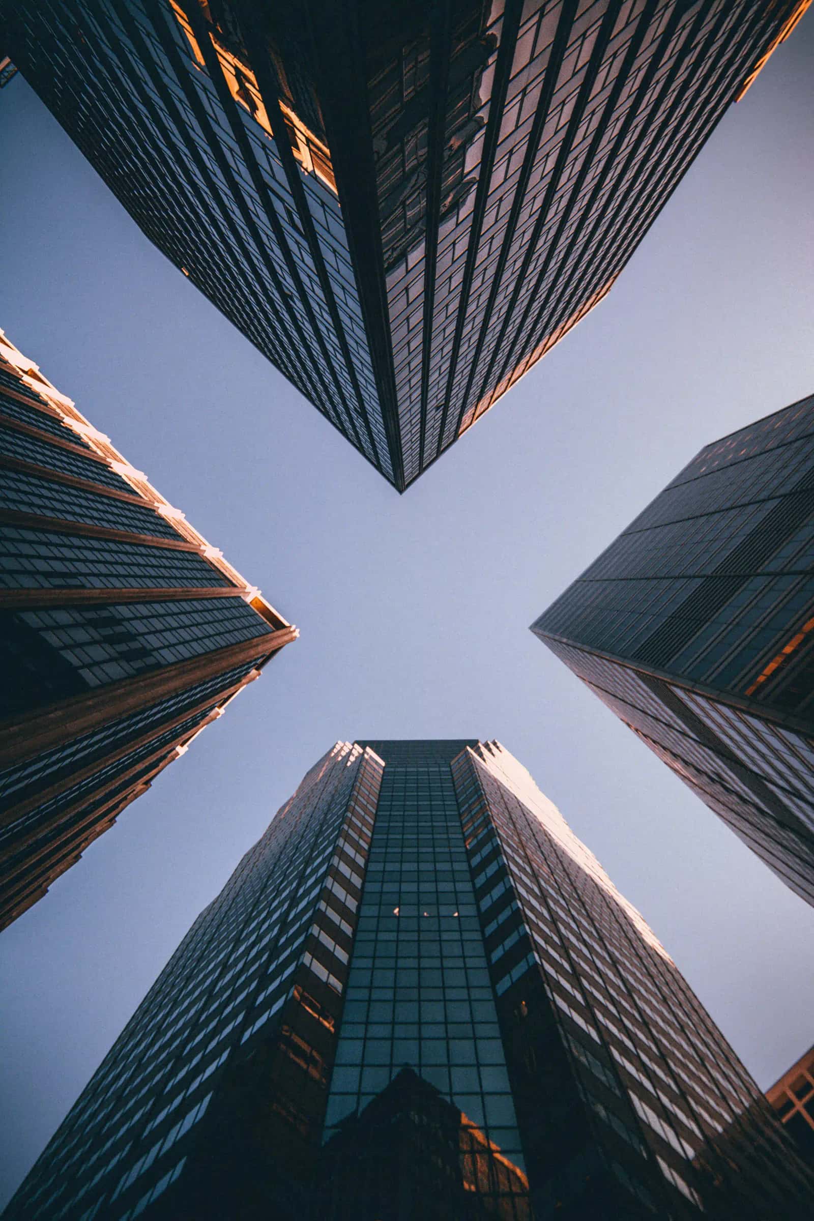 Financial risk management and banking systems
