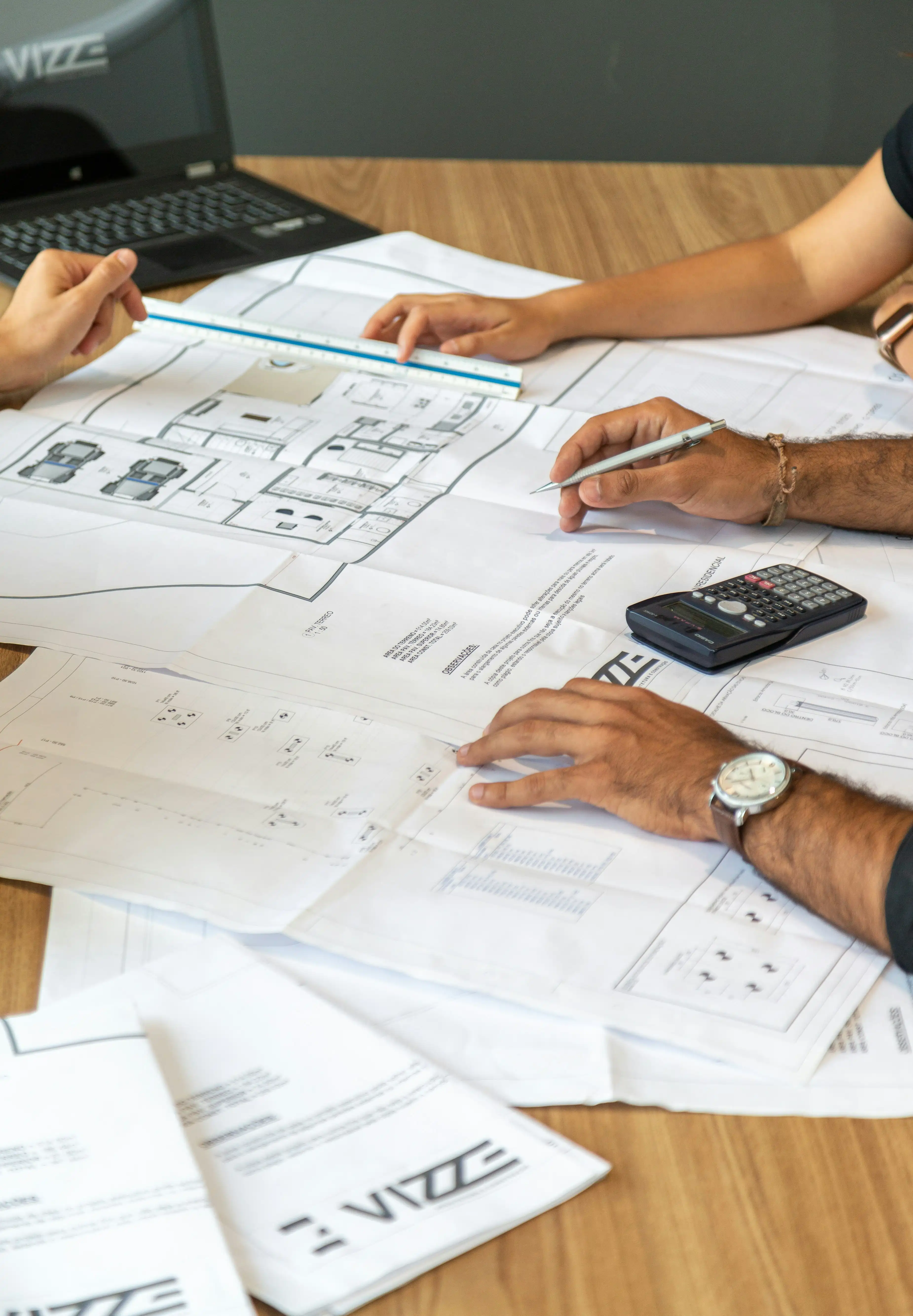 UI / UX Designers